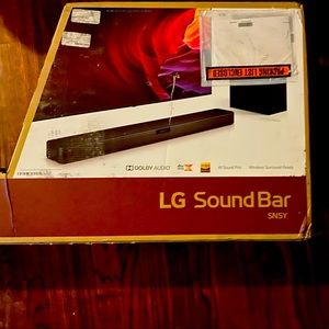 LG Soundbar with subwoofer